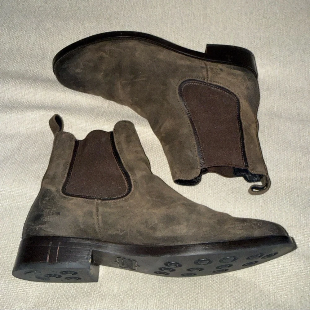 Thursday Everyday Chelsea Duchess Bootie In Dark Olive Suede Womens Size 7